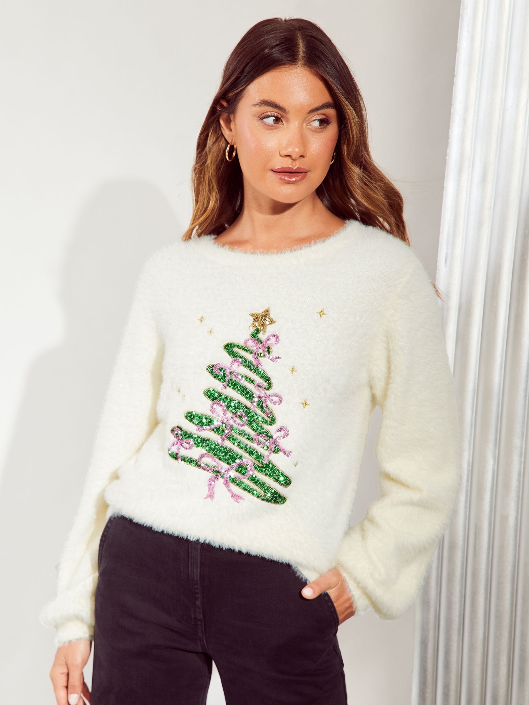 White fluffy christmas jumper discount