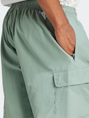adidas Originals Green Trefoil Essentials Woven Cargo Shorts - Image 5 of 6