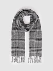 Reiss Black/White Sanders Wool and Cashmere Prince of Wales Check Scarf - Image 3 of 4