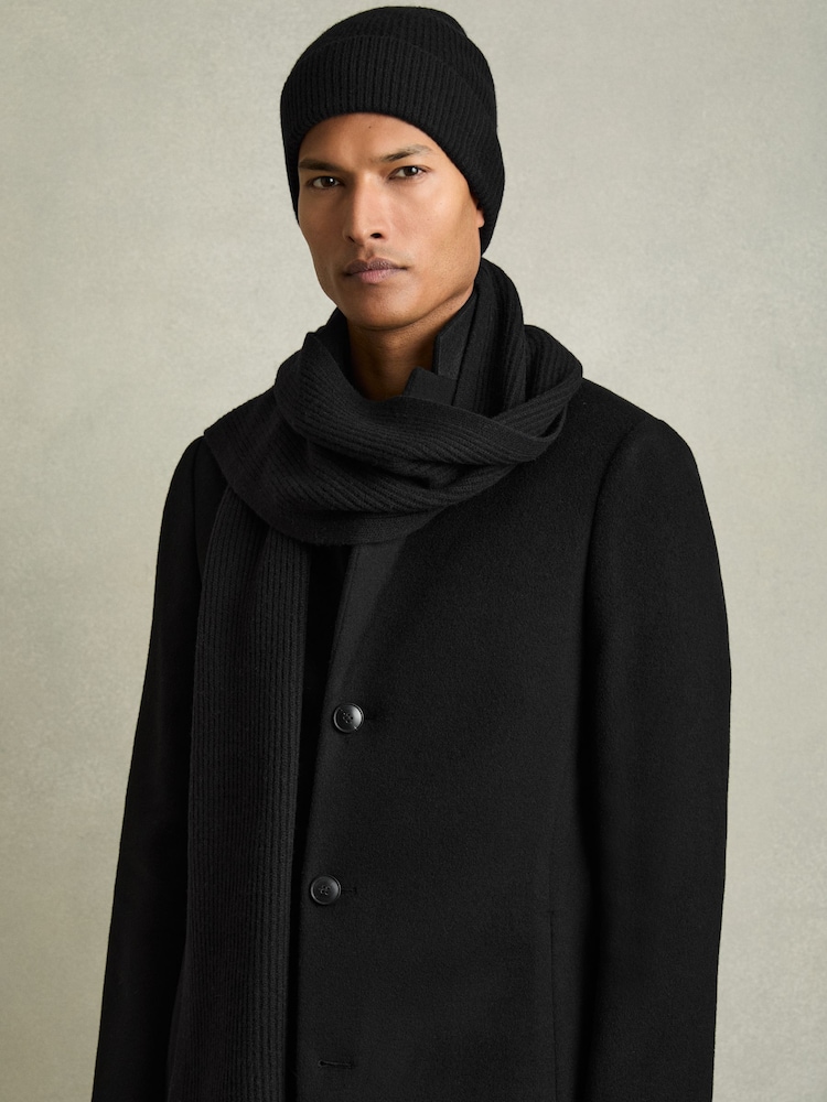 Reiss Black Chesterfield Merino Wool Ribbed Scarf And Beanie Set - Image 2 of 6