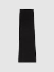 Reiss Black Chesterfield Merino Wool Ribbed Scarf And Beanie Set - Image 4 of 6