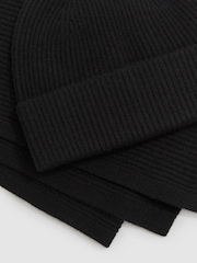 Reiss Black Chesterfield Merino Wool Ribbed Scarf And Beanie Set - Image 6 of 6