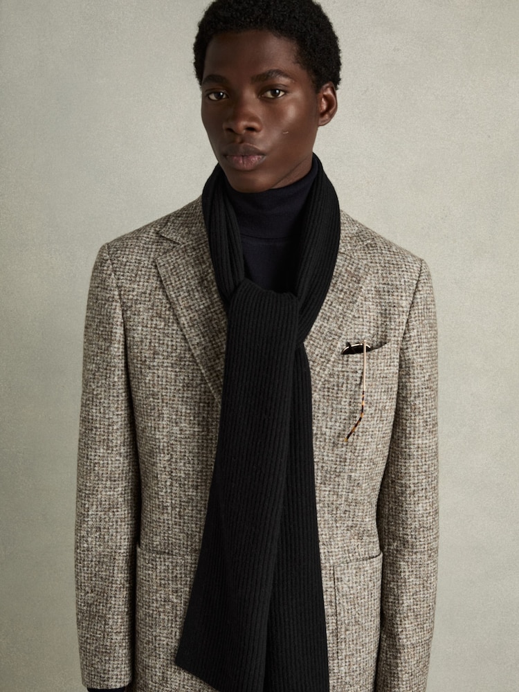 Negro - Reiss Chesterfield Ribbed Merino Scarf - Imagen 2 de 4