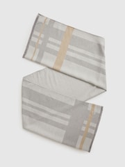 Gris - Reiss Cara Logo Embroidered Checked Scarf - Imagen 1 de 5