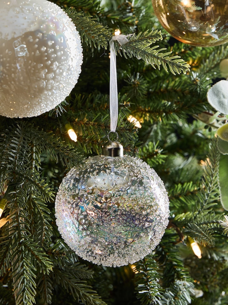 Set of 10 White and Gold Glass Baubles - Image 2 of 5 Set of 10 White and Gold Glass Baubles - Image 2 of 5