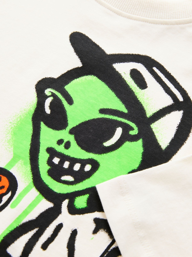 Écru Cream Graffiti Alien - T-shirt décontracté à manches courtes imprimé graphique (3-16ans) - Image 3 of 4