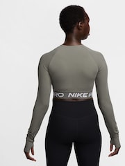 Top corto de manga larga Pro Dri-FIT de Nike - Imagen 3 de 11