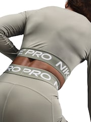 Top corto de manga larga Pro Dri-FIT de Nike - Imagen 8 de 11