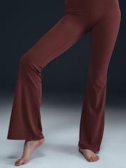 Nike Burgundy Red Zenvy Gentle Support High Waisted Flared Leggings - Image 3 of 8