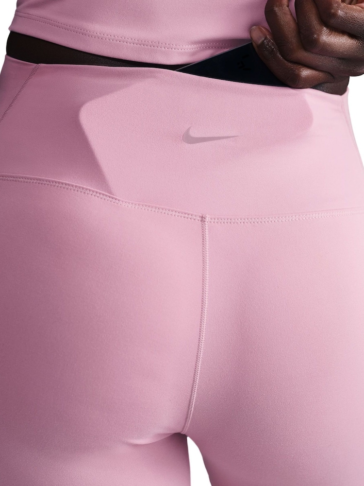 Rose élémentaire - Short de cyclisme Nike One taille haute avec poches - Image 5 of 12