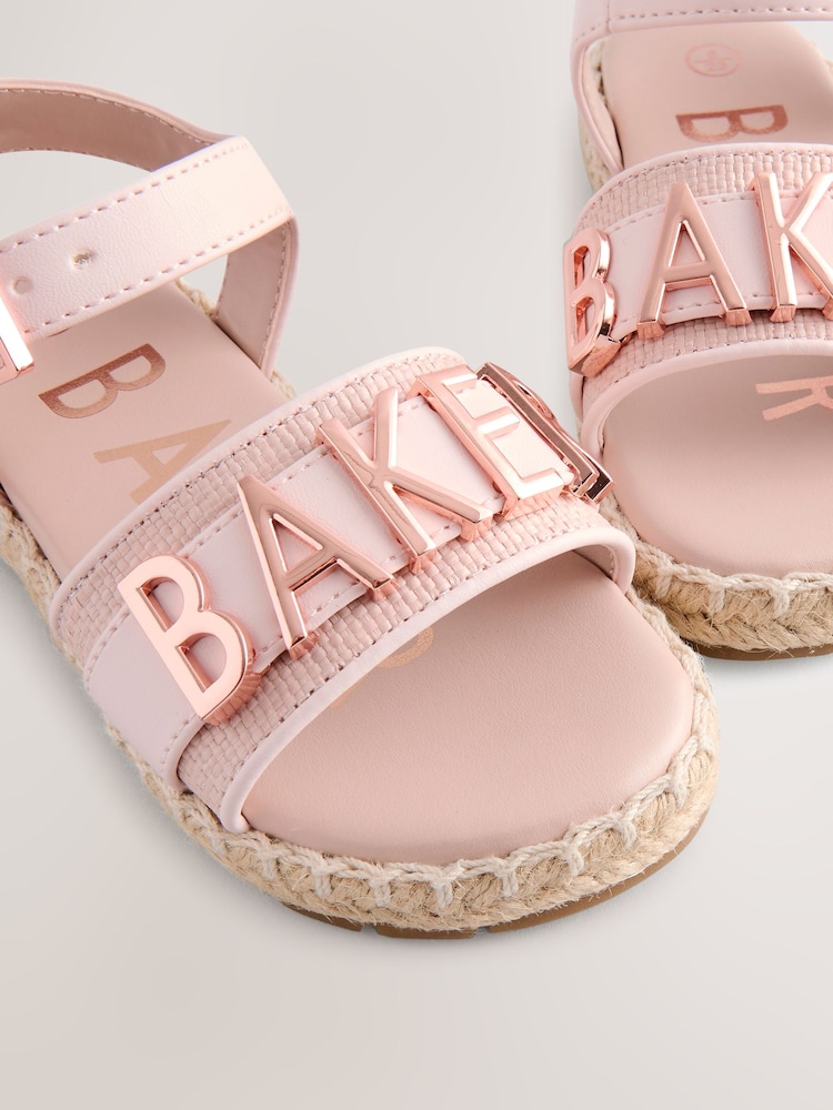 Baker by Ted Baker – Sandalen für Mädchen mit Charm, Pink - Bild 5 von 5 Baker by Ted Baker – Sandalen für Mädchen mit Charm, Pink - Bild 5 von 5