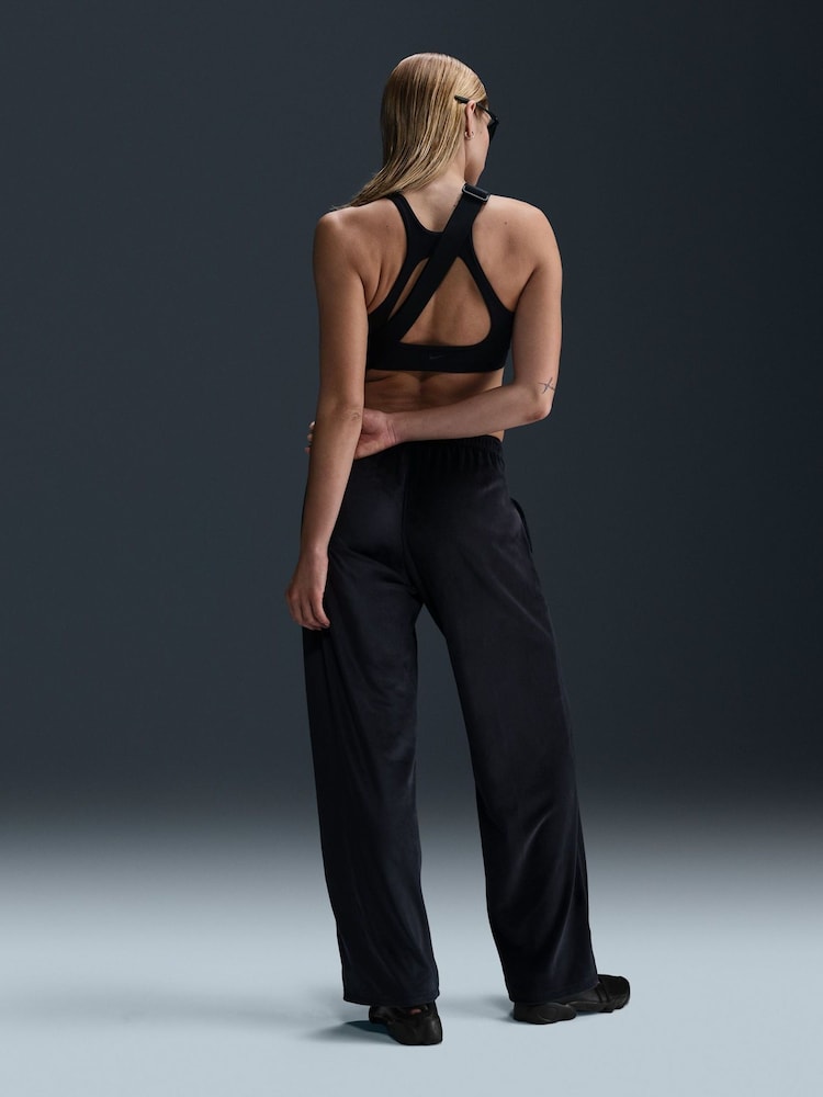 Negro - Nike Mid Rise Chill Knit Velour Joggers - Imagen 2 de 5