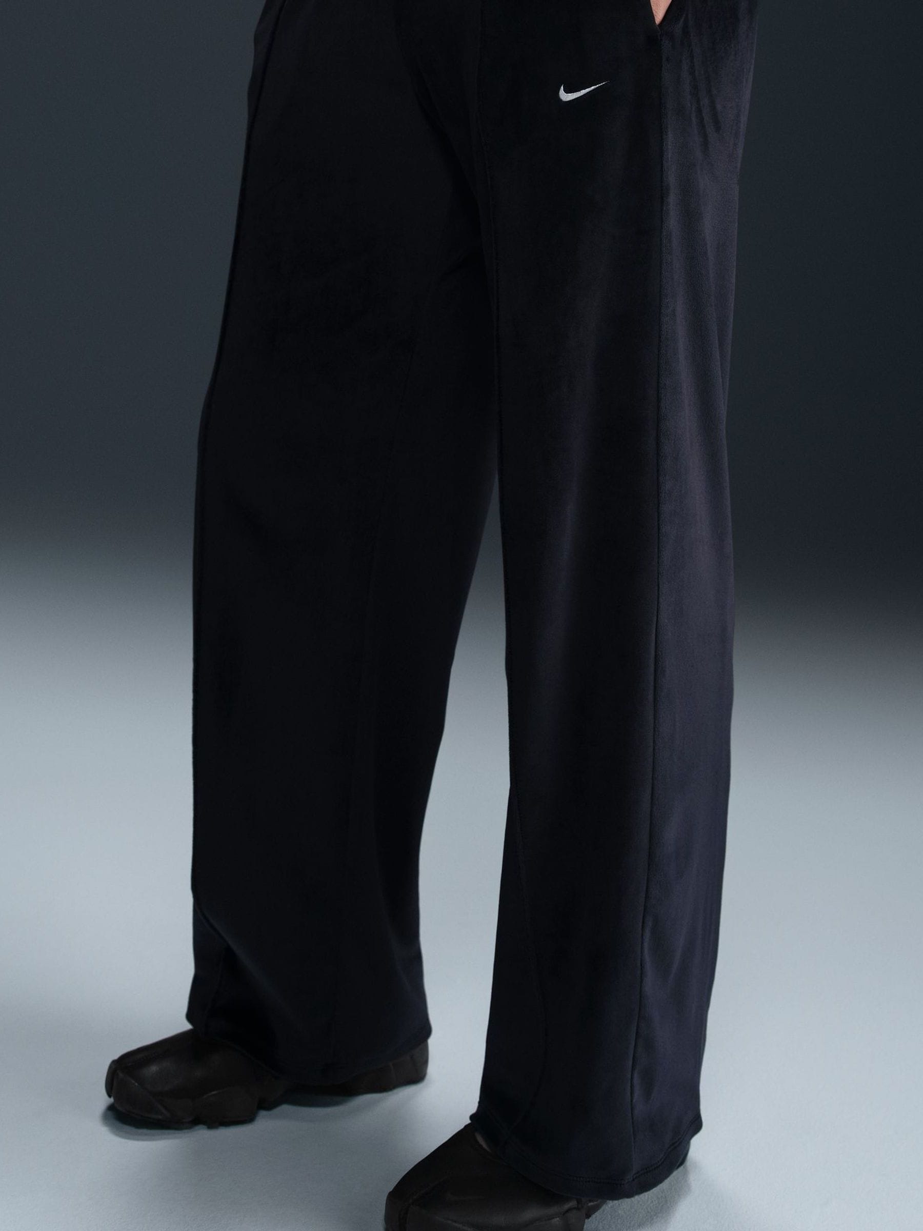 nike velour joggers black