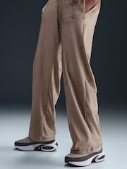 Велюровые спортивные брюки с классической талией Nike Chill - Изображение 3 из 5
