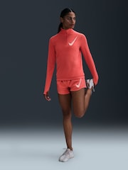 Nike White Swoosh Half-Zip Running Sweatshirt - Bild 1 von 5