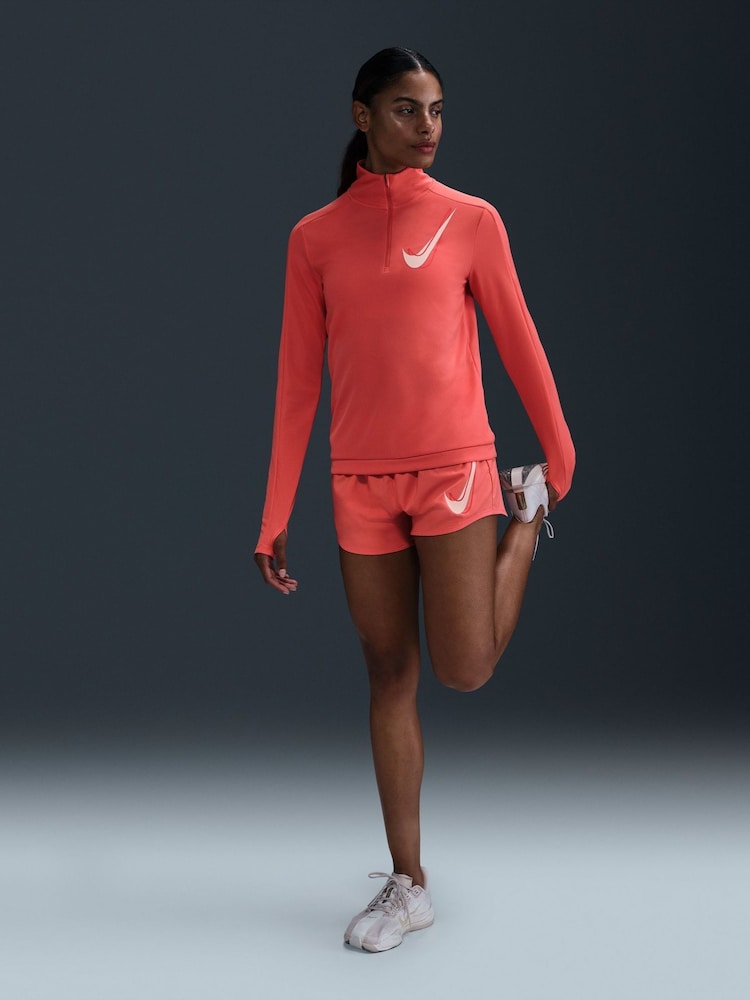 Nike White Swoosh Half-Zip Running Sweatshirt - Bild 1 von 5