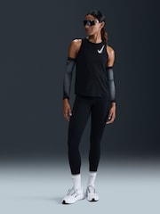 Negro - Camiseta de tirantes para correr con logotipo One Dri-FIT de Nike - Imagen 3 de 5