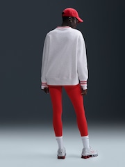 Gris claro - Sudadera oversize de cuello redondo largo con estampado de polar Phoenix de Nike - Imagen 2 de 5