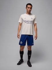 Nike Cream Top - Image 4 of 6