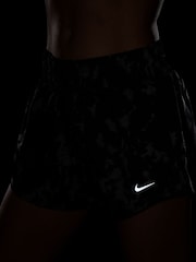 Nike Black One Dri-FIT Mid-Rise 3 Brief Lined Printed Shorts - Image 10 of 12