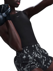 Nike Black One Dri-FIT Mid-Rise 3 Brief Lined Printed Shorts - Image 9 of 12