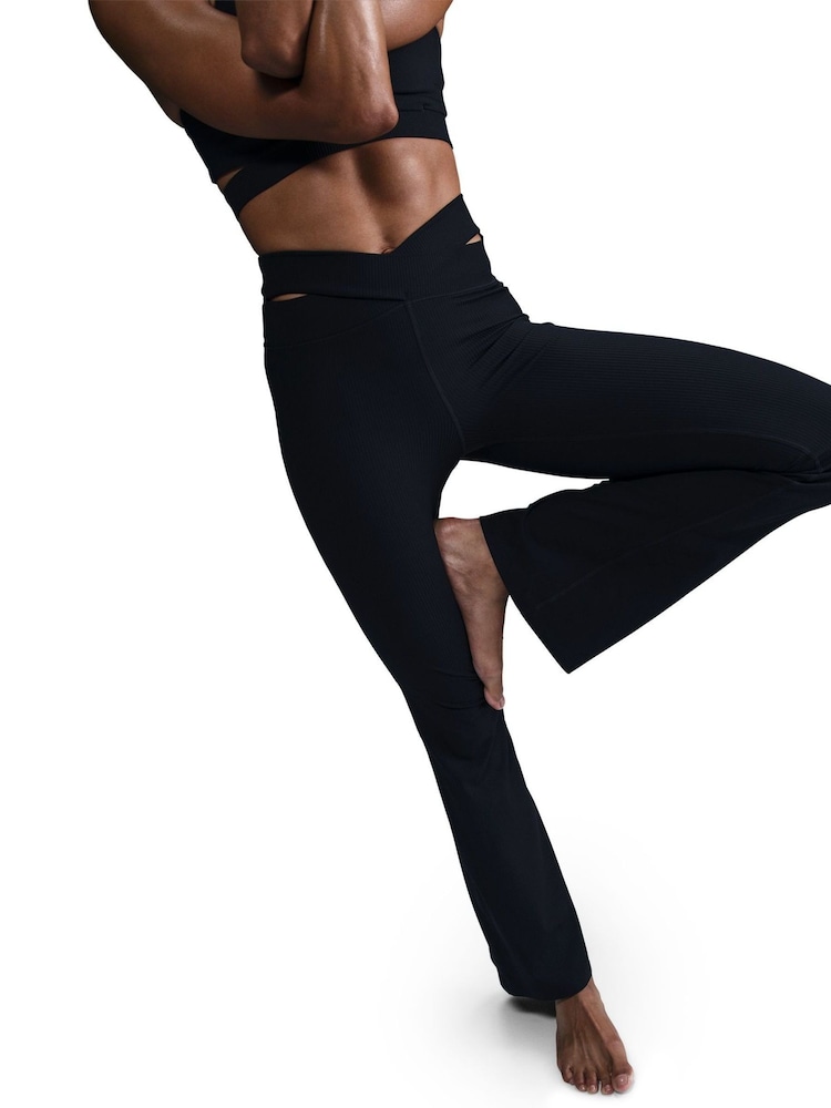 Nike Black Zenvy Cutout Gentle-Support High-Waisted Ribbed Flared Leggings - Image 4 of 6