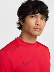 University rood - Nike Academy Dri-FIT Training T-Shirt - Image 3 of 3