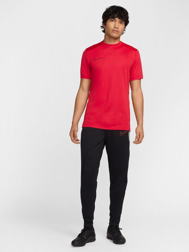 Nike University Red Academy Dri-FIT Training T-Shirt - Image 6 of 6 Nike University Red Academy Dri-FIT Training T-Shirt - Image 6 of 6