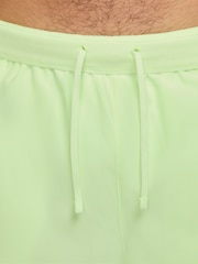 Nike Lime Green Challenger Dri-FIT 5 inch 2-in-1 Running Shorts - Image 4 of 10