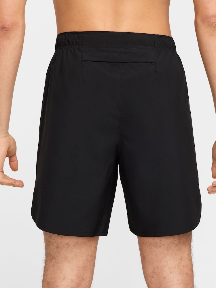 Nike Challenger Run Energy Dri-FIT 7" Unlined Running Shorts - Изображение 2 из 7