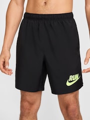 Nike Challenger Run Energy Dri-FIT 7" Unlined Running Shorts - Изображение 3 из 7