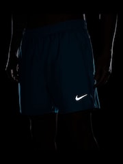 Nike Cactus Blue Challenger Dri-FIT 5 inch 2 in 1 Running Shorts - Image 11 of 11