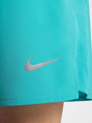 Nike Cactus Blue Challenger Dri-FIT 5 inch 2 in 1 Running Shorts - Image 8 of 11
