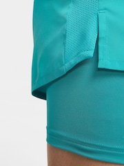Nike Cactus Blue Challenger Dri-FIT 5 inch 2 in 1 Running Shorts - Image 9 of 11