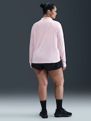 Nike Black Yellow Tempo DriFIT MidRise 3 Running Shorts - Image 2 of 6