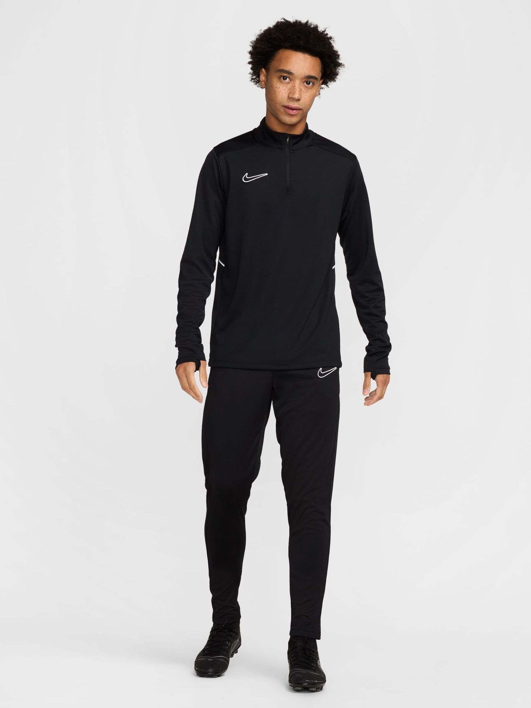 Comprar Preto - Camiseta de treino Nike Academy Dri-FIT from Next