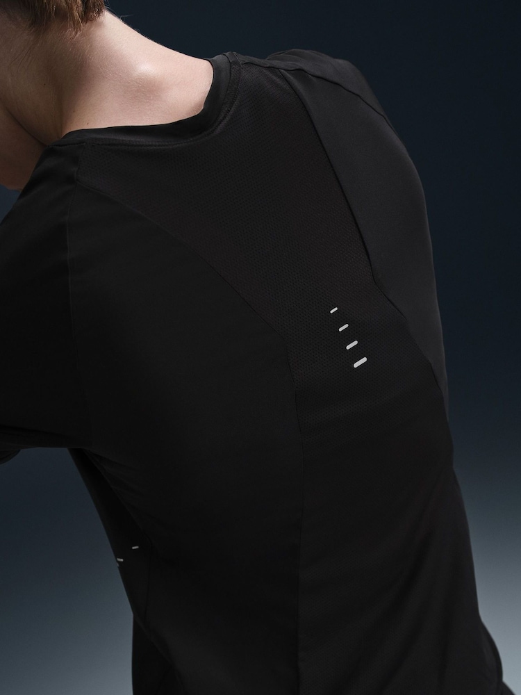 Nike Black Swift Dri-FIT Short Sleeve Running Top - Image 10 of 10 Nike Black Swift Dri-FIT Short Sleeve Running Top - Image 10 of 10