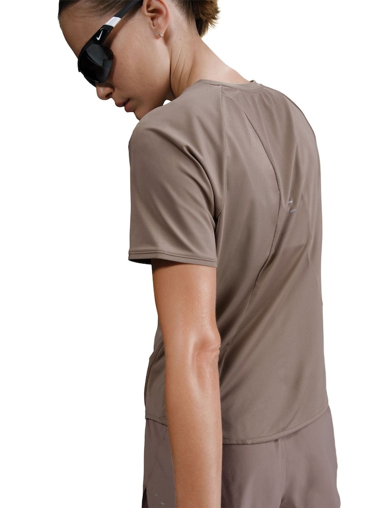 Nike Brown Swift Dri-FIT Short Sleeve Running Top - Image 4 of 5