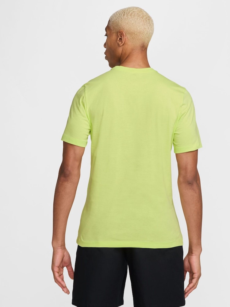 Citroengeel - Nike Club T-shirt - Image 2 of 5