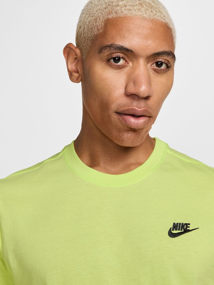 Citroengeel - Nike Club T-shirt - Image 3 of 5