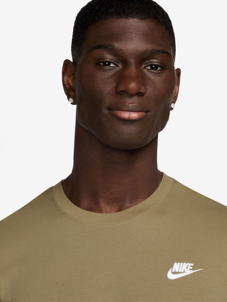 Nike Parachute Beige Club T-Shirt - Image 3 of 3