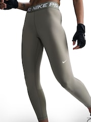 Light Army - Leggings cortos Pro 365 de Nike - Imagen 3 de 6