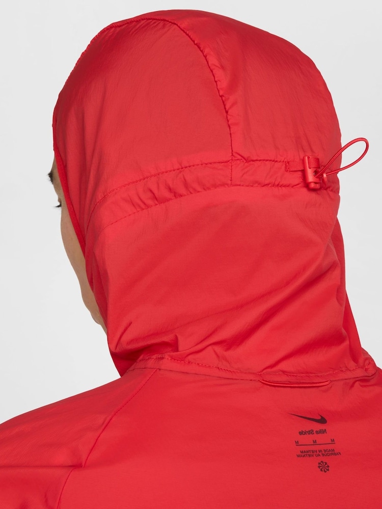 Nike University Red Dri-FIT Stride Woven Running Jacket - Image 5 of 9