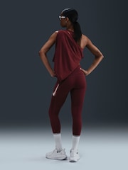 Dark Team Red - Nike Fast Mid Rise 7/8 Leggings - Imagen 3 de 5