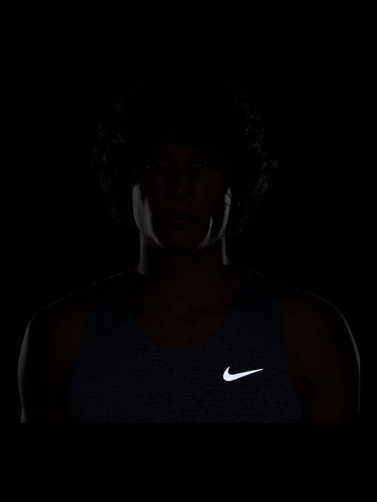 Thunder Blue (синий) - Беговой жилет Nike Stride Dri-FIT ADV - Image 8 of 8