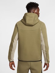 Medium Olive Green - Nike Tech Fleece Zip Up Hoodie - Obrázok 2 z 3