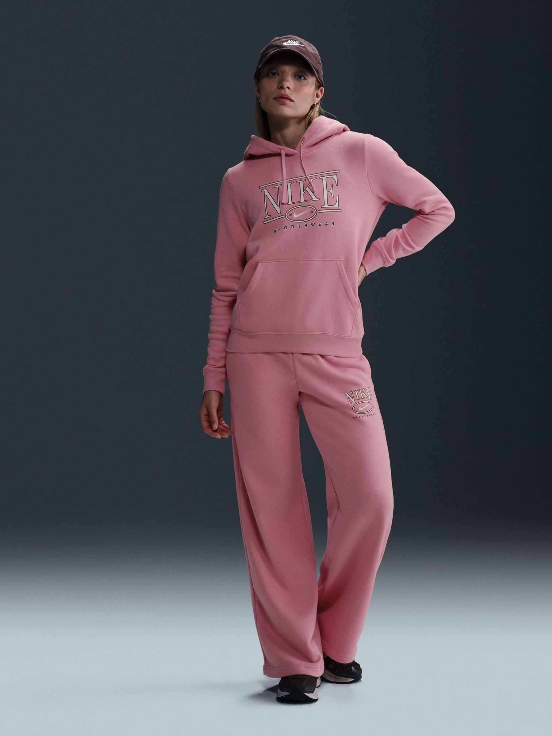 pink and blue nike sweatsuit