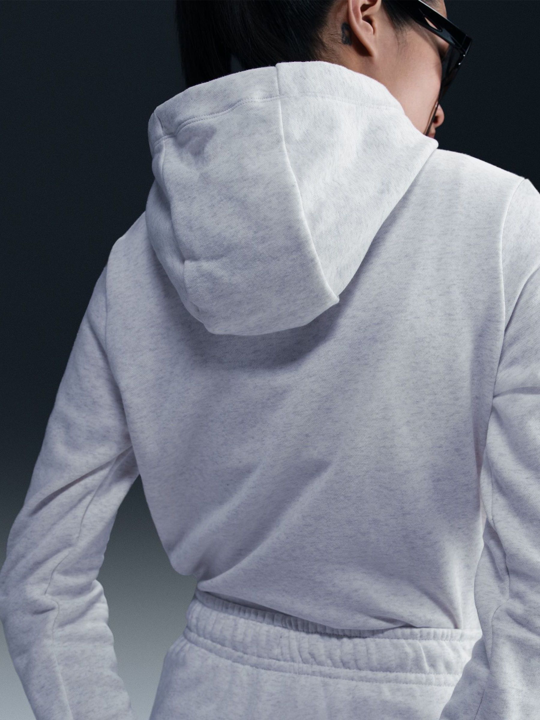 【NIKE】Sportswear★スポーツウェア★フーディ★Birch Heather Buy Nike Birch Heather White Sportwear Club Fleece Graphic