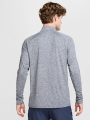 Modra - Nike Dri-FIT Stride Half Zip Midlayer tekaški top - Slika 2 iz 7