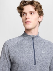 Modra - Nike Dri-FIT Stride Half Zip Midlayer tekaški top - Slika 3 iz 7